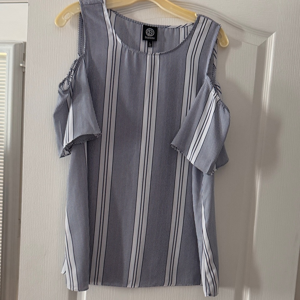 bobeau Navy & White Striped Cold-Shoulder Blouse